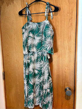 Anthropologie Floral Maxi Dress in Green & White Size Small NWT